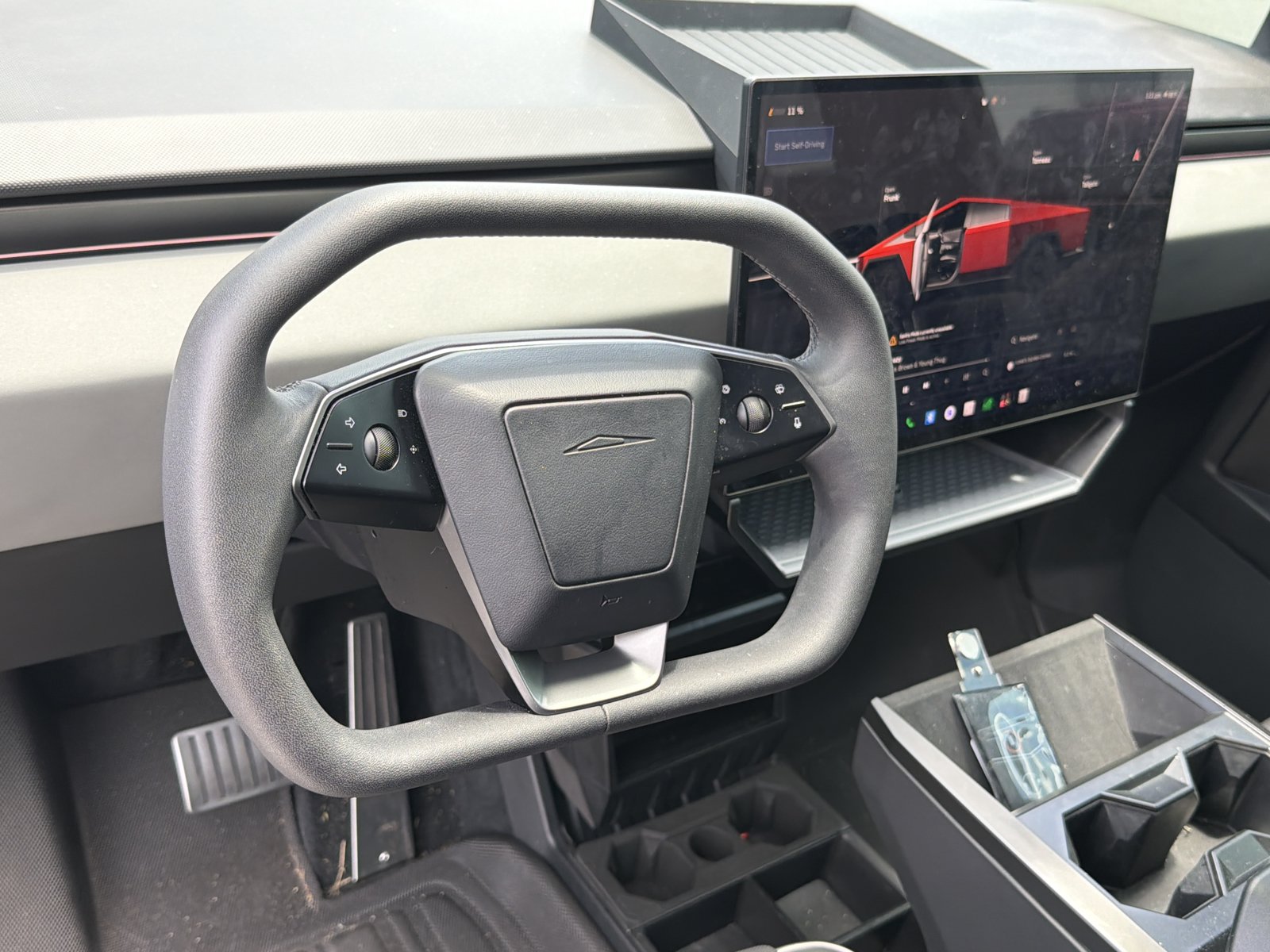 Used 2025 Tesla Cybertruck AWD Crew Cab image 29