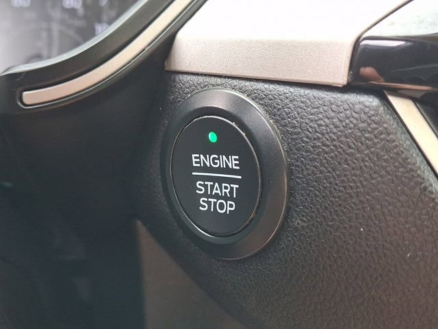 Used 2020 Ford Escape SE image 20