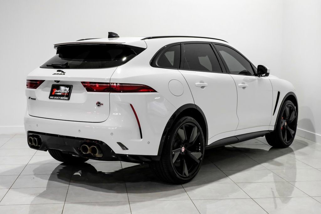 Used 2023 Jaguar F-PACE SVR image 4