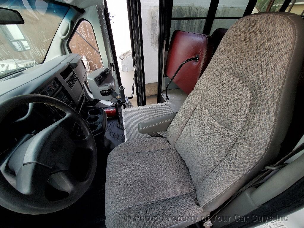 Used 2006 Chevrolet Express 3500 w/ School Bus Package image 2