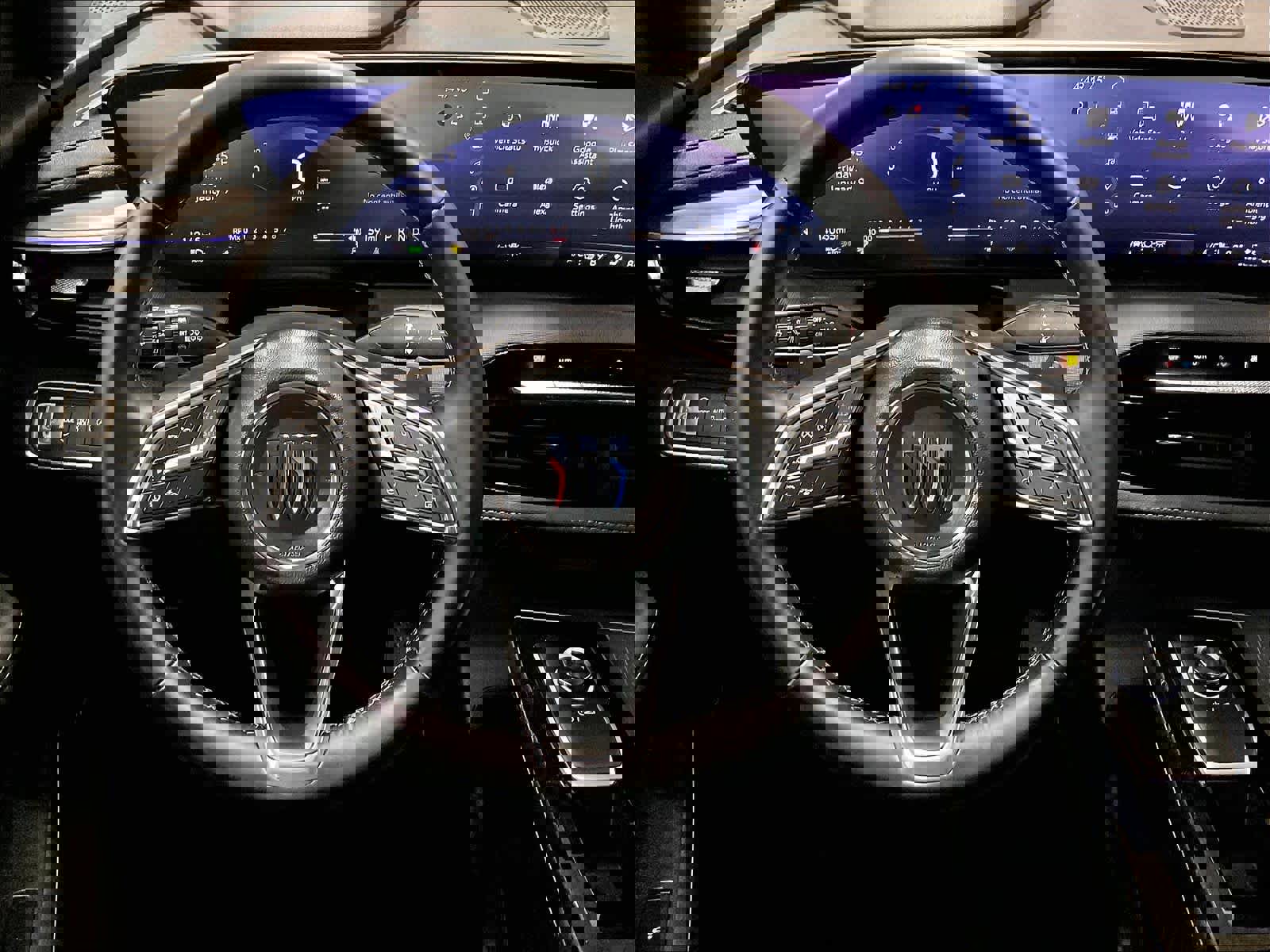 Used 2025 Buick Enclave Preferred image 18