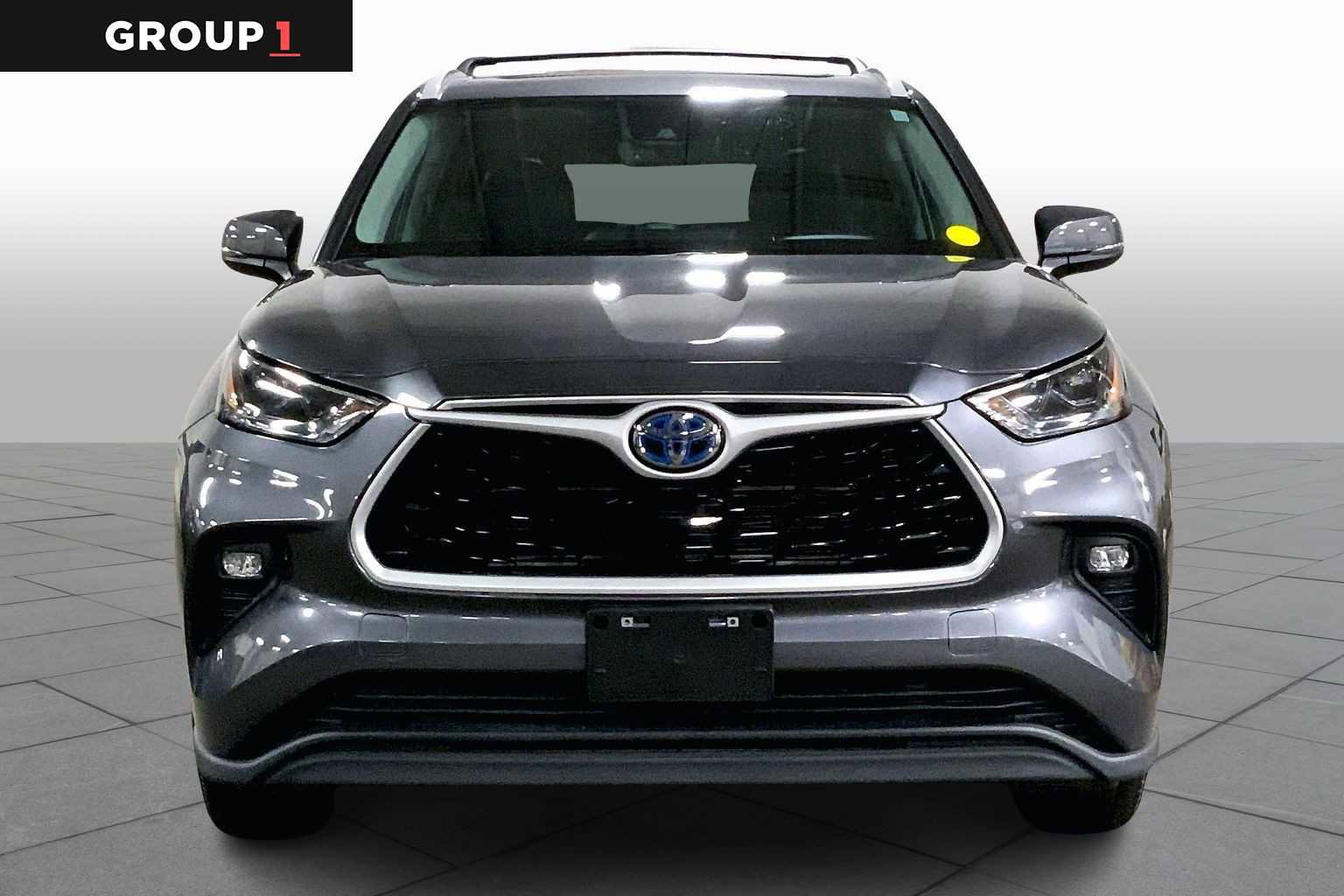 Used 2023 Toyota Highlander XLE image 4