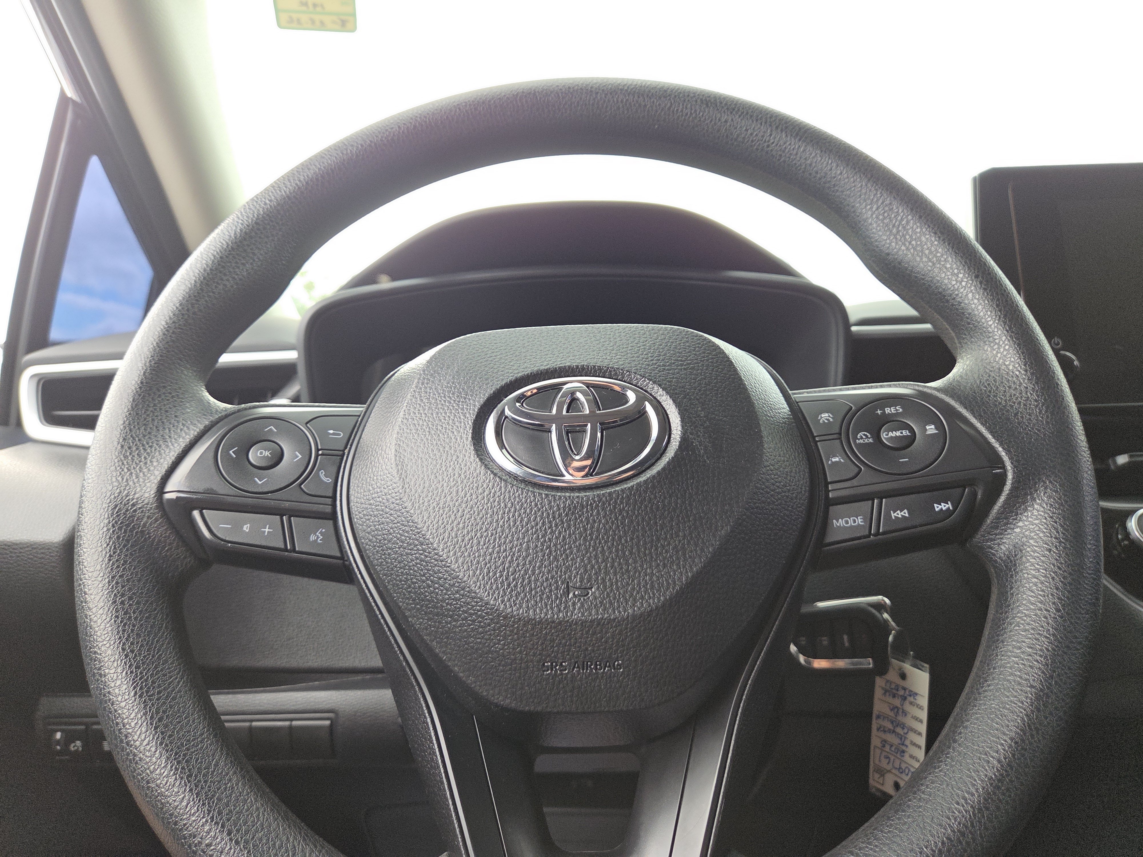 Used 2025 Toyota Corolla LE FWD image 14