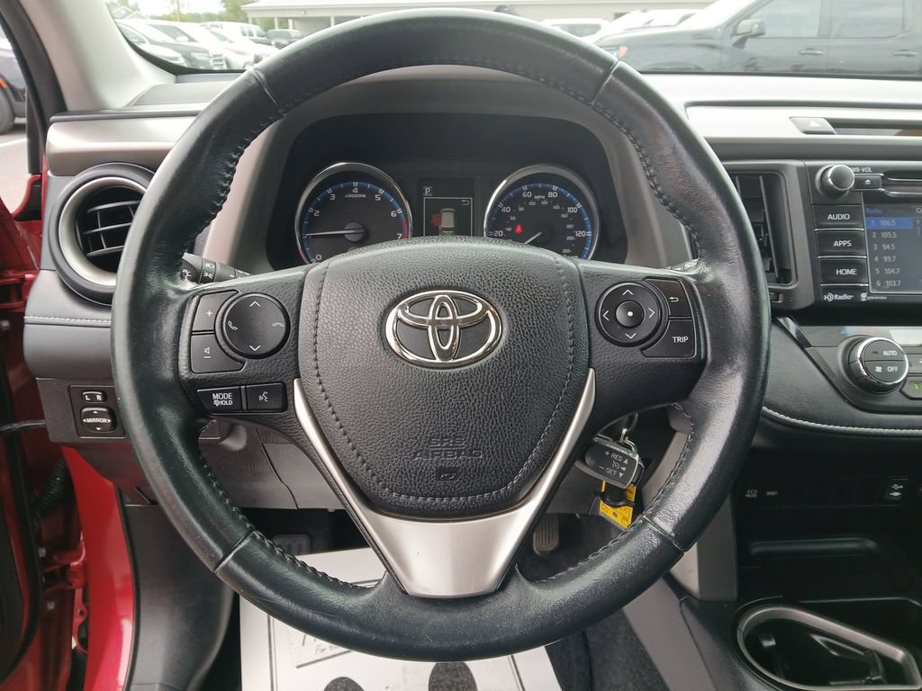 Used 2016 Toyota RAV4 XLE FWD image 15