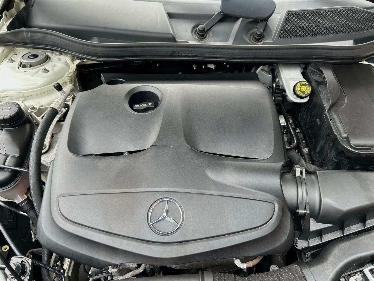 Used 2017 Mercedes-Benz GLA 250 4MATIC w/ Premium Package image 9