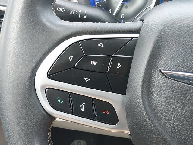 Used 2022 Chrysler Voyager LX FWD image 22