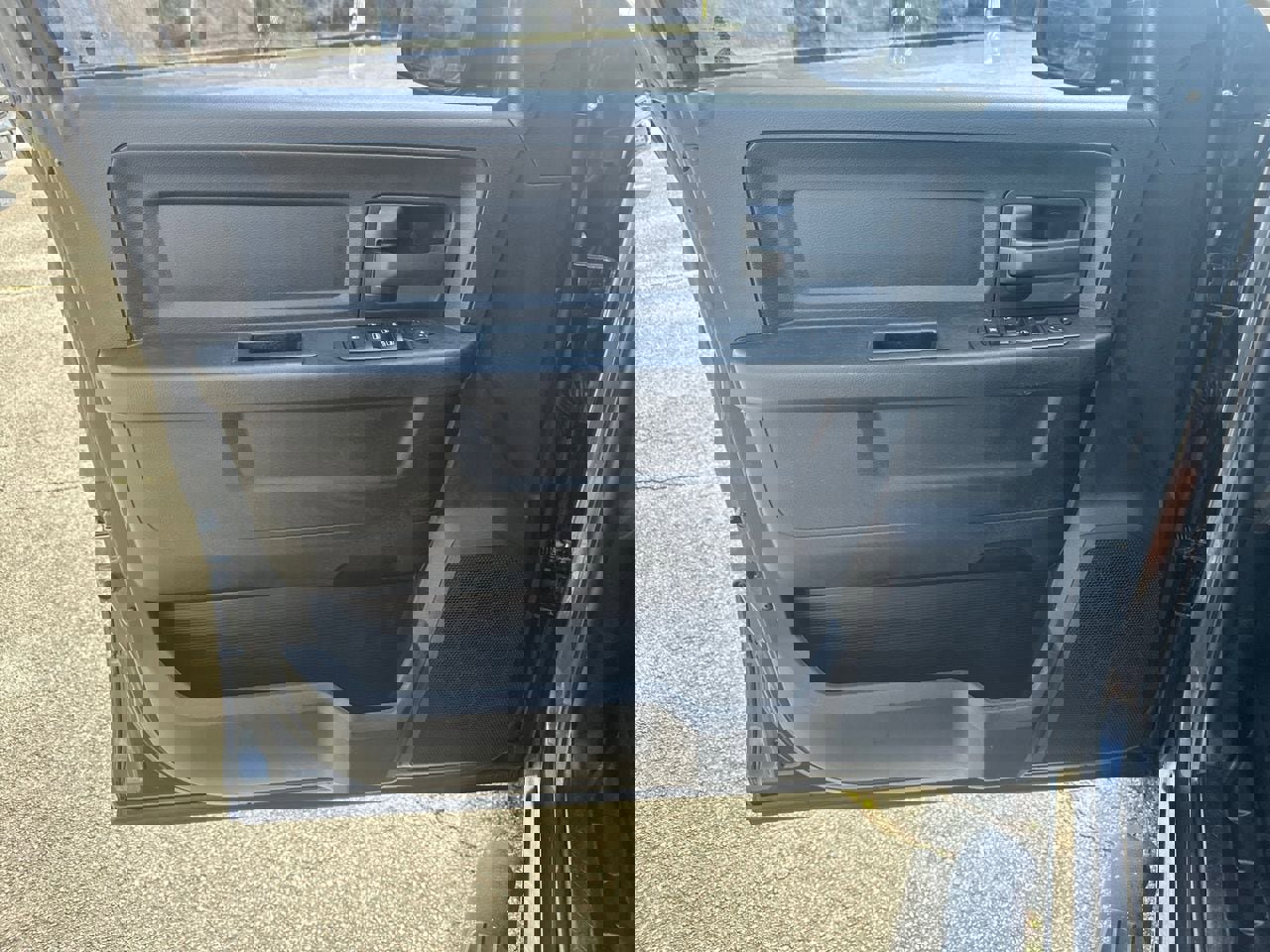 Used 2018 RAM 1500 Express w/ Express Value Package image 10