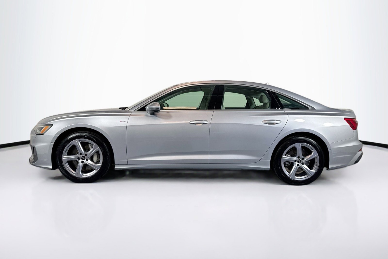 Used 2025 Audi A6 Premium w/ Convenience Plus Package image 8