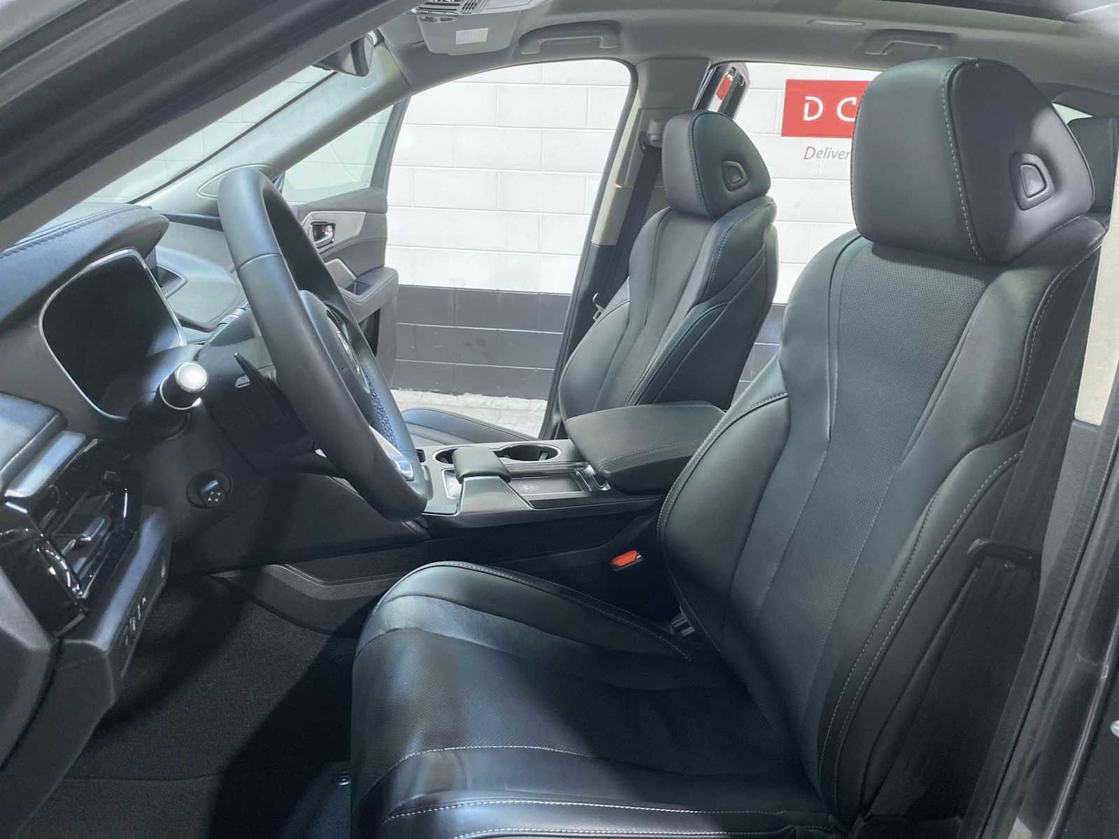 Used 2024 Acura MDX SH-AWD w/ Technology Package image 11