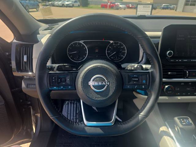 Certified 2022 Nissan Pathfinder SV FWD image 14
