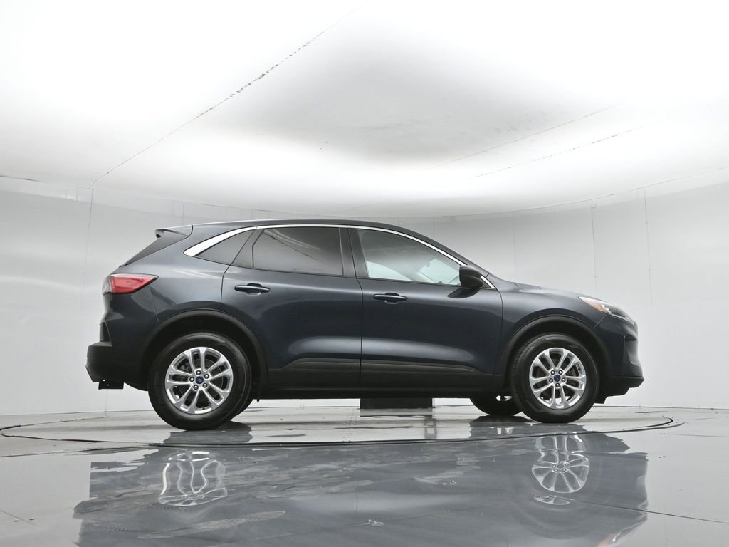 Certified 2022 Ford Escape SE w/ Cold Weather Package AWD/4WD image 7