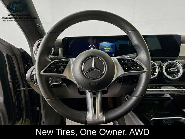 Used 2025 Mercedes-Benz CLA 250 4MATIC image 11