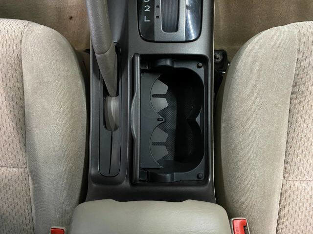 Used 2003 Toyota Camry LE image 21