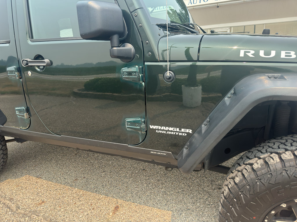 Used 2011 Jeep Wrangler Unlimited Rubicon w/ Connectivity Group AWD/4WD image 20