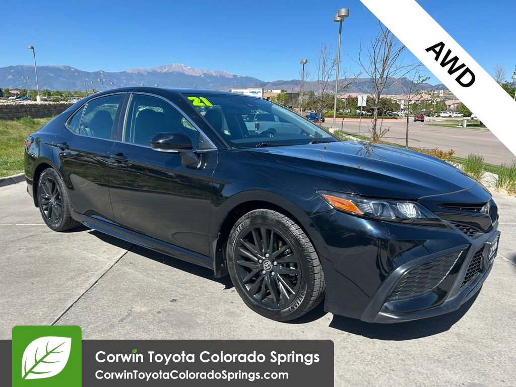 Used 2021 Toyota Camry SE w/ Cold Weather Package AWD/4WD image 1