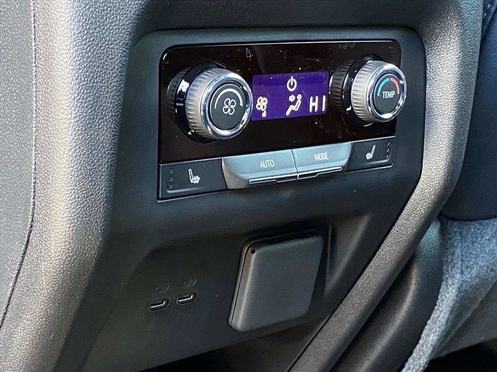 New 2026 Chevrolet Traverse RS image 22