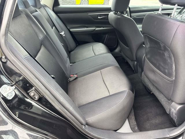 Used 2016 Nissan Altima 3.5 SR image 11
