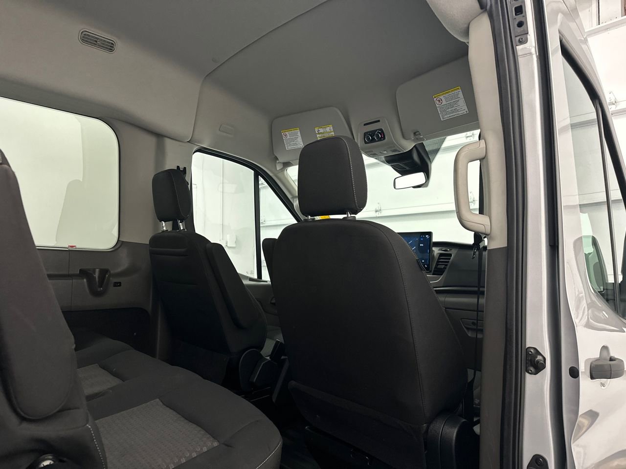 Used 2022 Ford Transit 350 XLT image 11