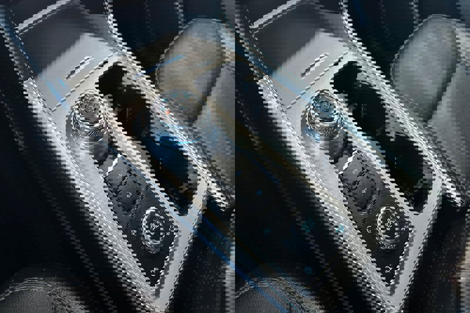 Used 2021 Ford Explorer Limited w/ Equipment Group 301A image 23