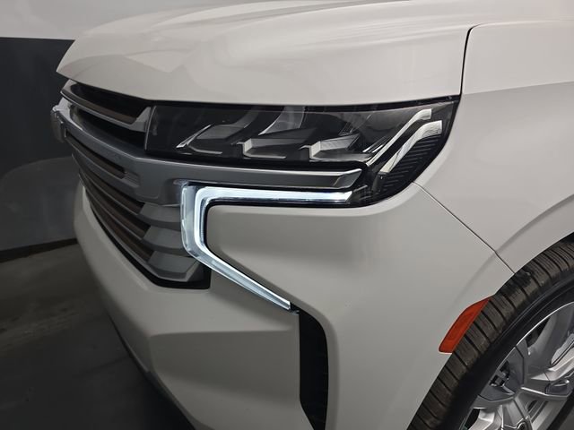 Used 2021 Chevrolet Tahoe High Country w/ Premium Package AWD/4WD image 14
