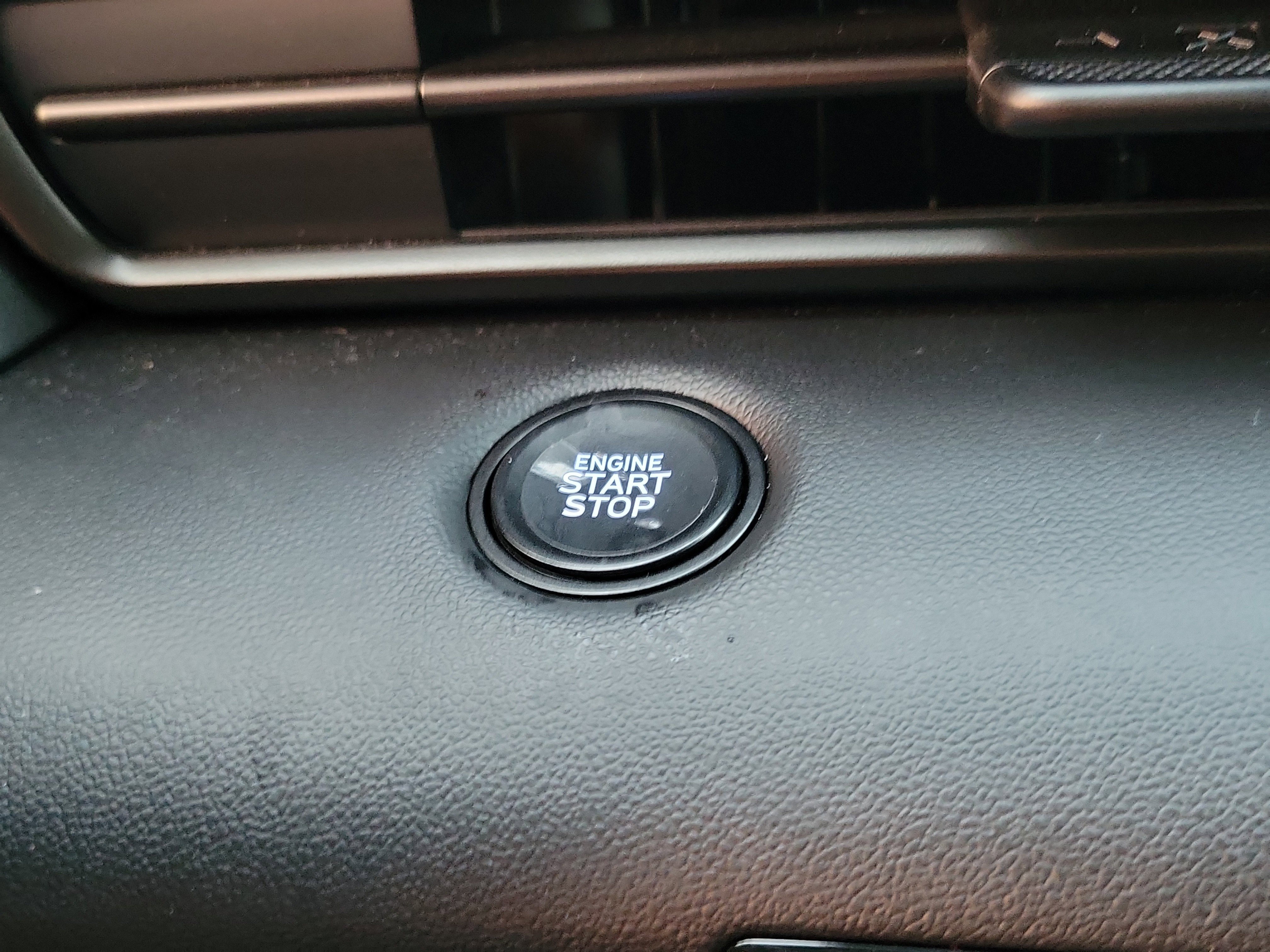 Certified 2025 Hyundai Elantra Sport w/ Cargo Package image 14