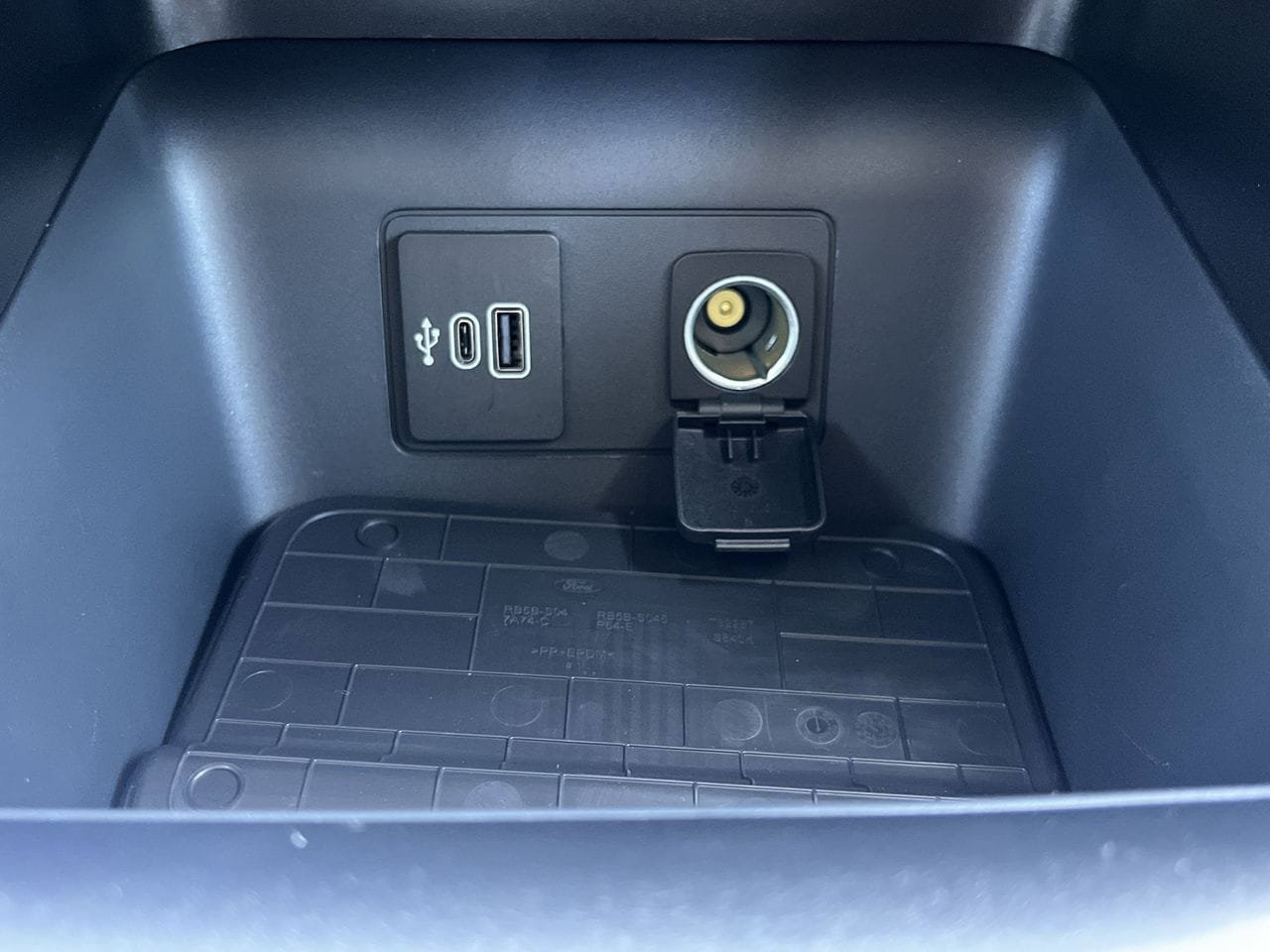 New 2026 Ford Explorer Active w/ Active Comfort Package RWD image 7
