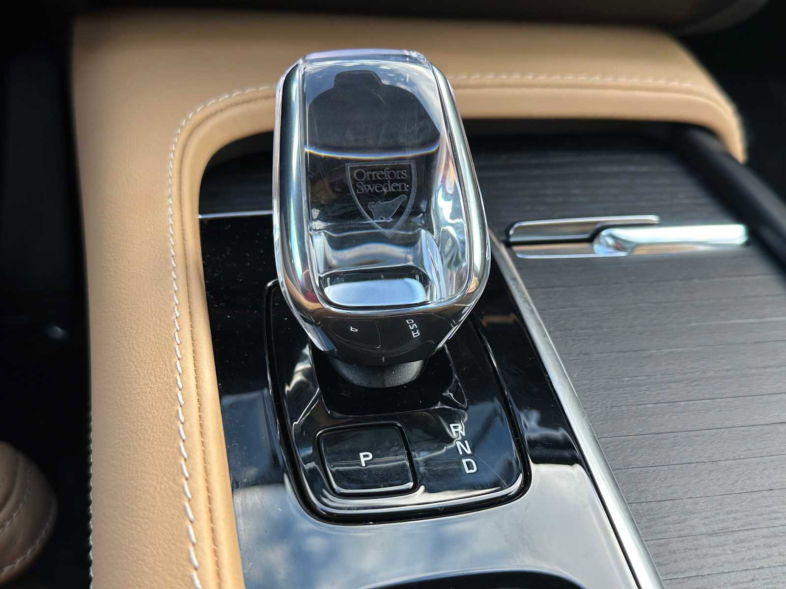 Used 2025 Volvo XC90 B6 Ultra w/ Lounge Package image 31