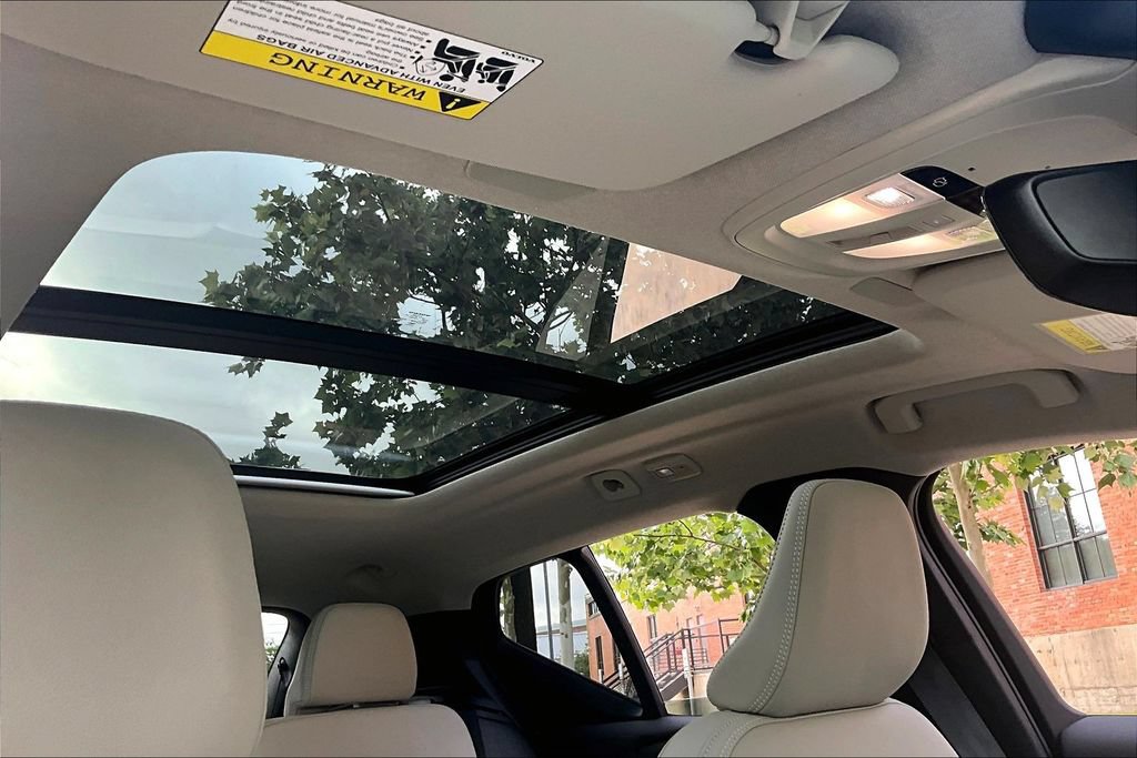 Certified 2026 Volvo XC40 B5 Ultra AWD/4WD image 23