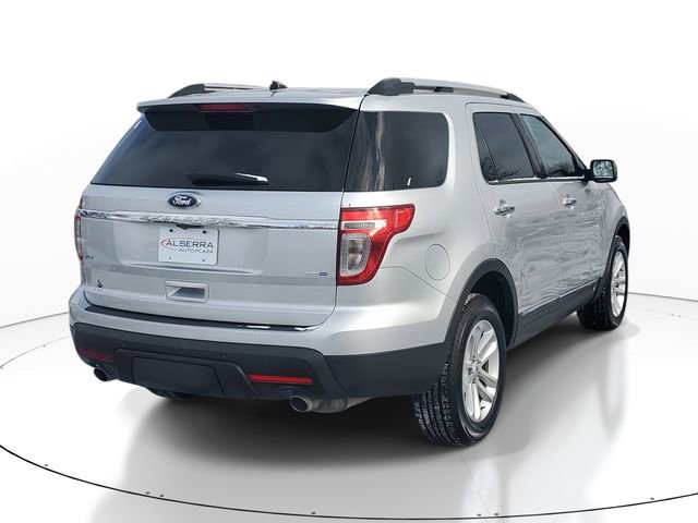 Used 2015 Ford Explorer XLT w/ Equipment Group 202B image 4