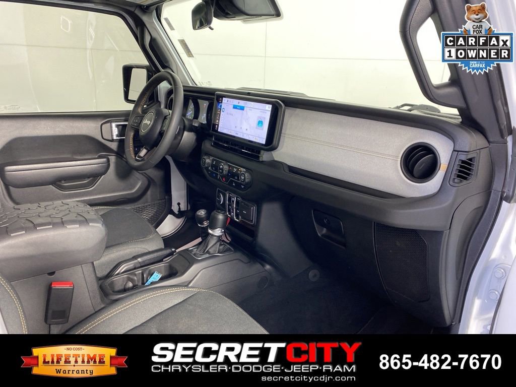Used 2024 Jeep Wrangler Unlimited AWD/4WD image 33
