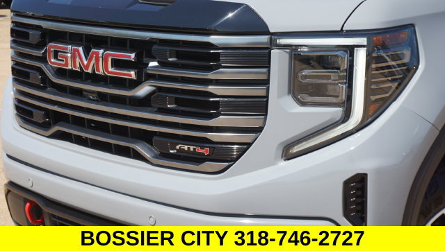 Certified 2025 GMC Sierra 1500 AT4 w/ AT4 Premium Package AWD/4WD image 3