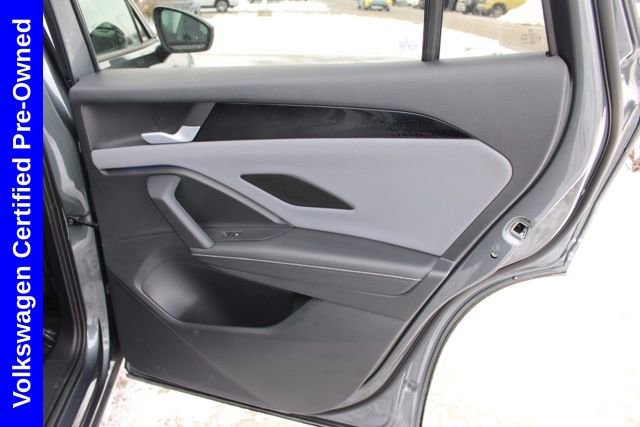 Used 2025 Volkswagen Tiguan SE image 22