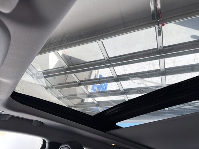 Used 2019 Jeep Cherokee Limited w/ Trailer Tow Group image 27