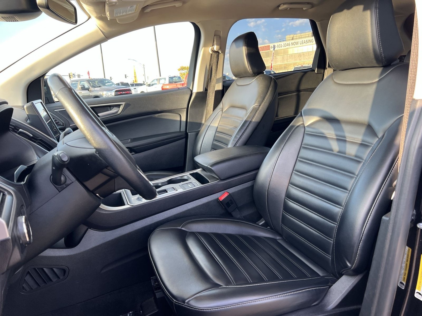 Used 2024 Ford Edge SEL AWD/4WD image 13