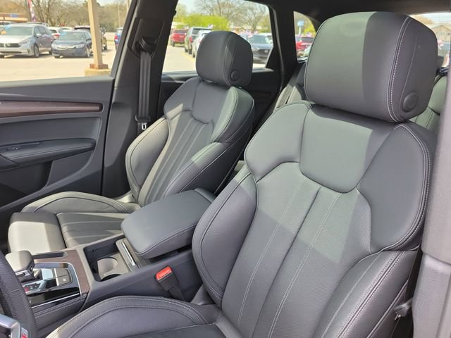 Used 2024 Audi Q5 e Prestige w/ Prestige Package AWD/4WD image 5