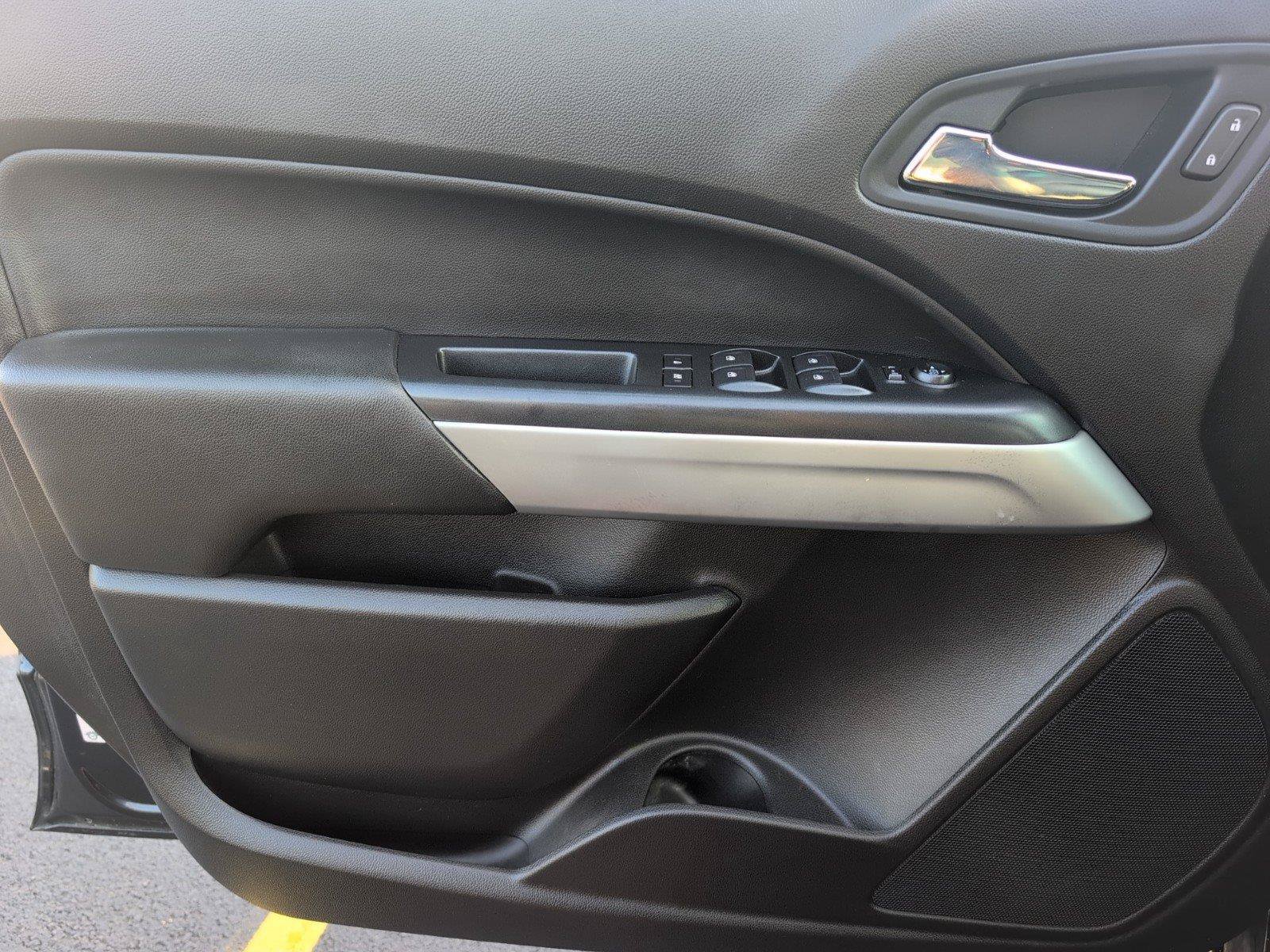 Used 2017 Chevrolet Colorado ZR2 AWD/4WD image 18