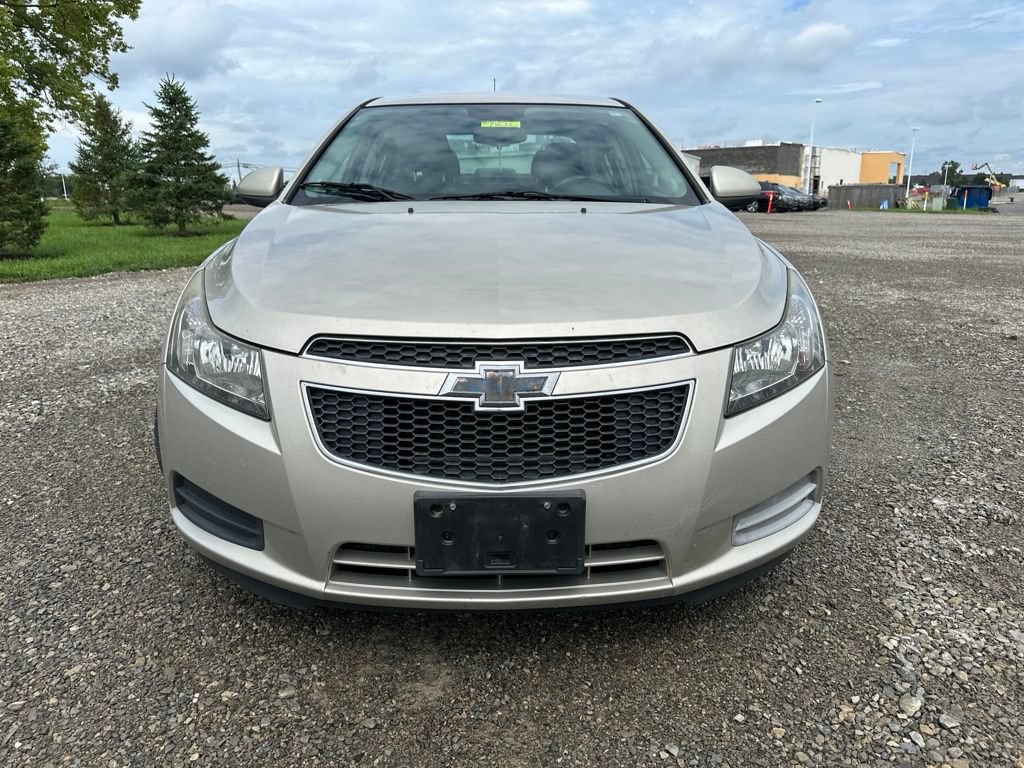 Used 2014 Chevrolet Cruze LT FWD image 2