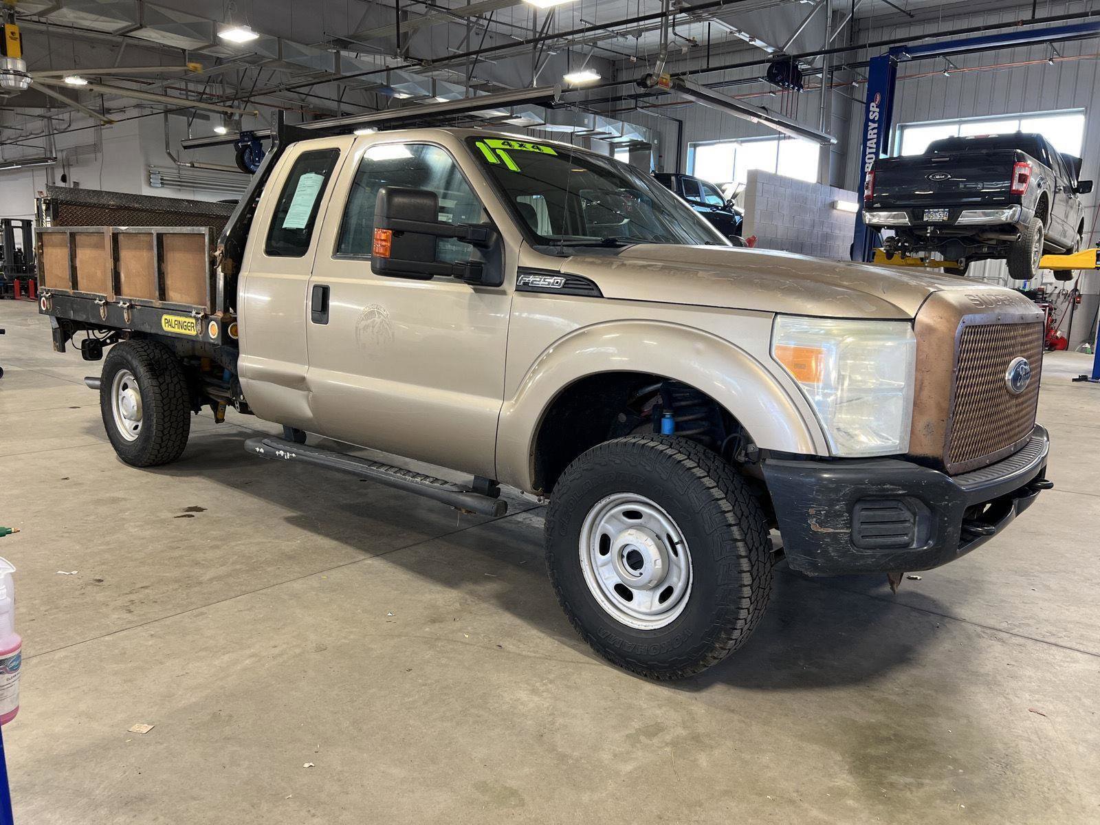 Used 2011 Ford F250 XL w/ PWR Equipment Group AWD/4WD image 2