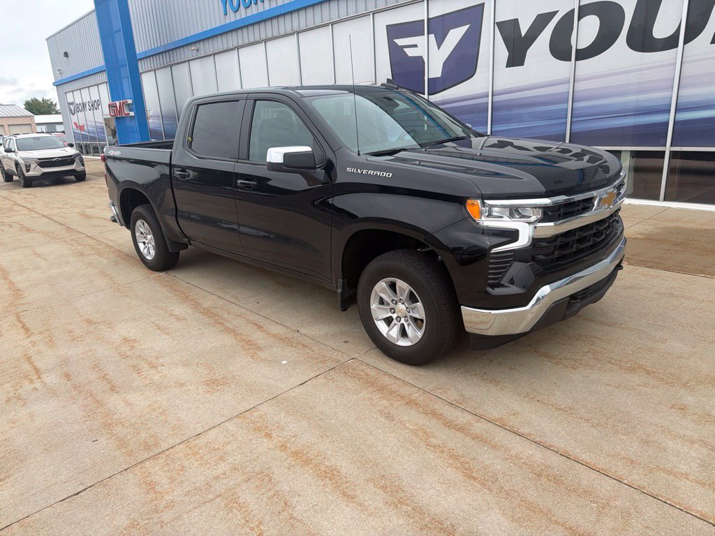 Certified 2026 Chevrolet Silverado 1500 LT AWD/4WD image 4