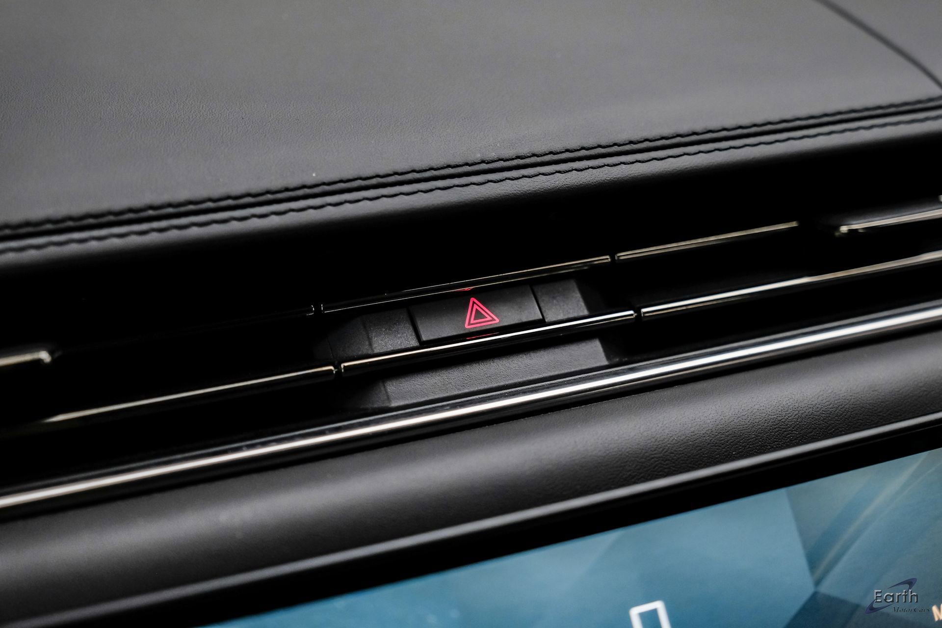 Used 2023 Land Rover Range Rover SE image 61