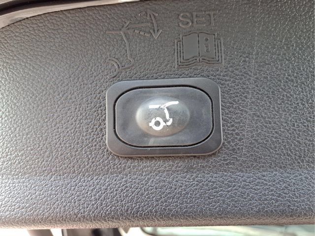 Used 2019 Ford Escape SEL FWD image 22