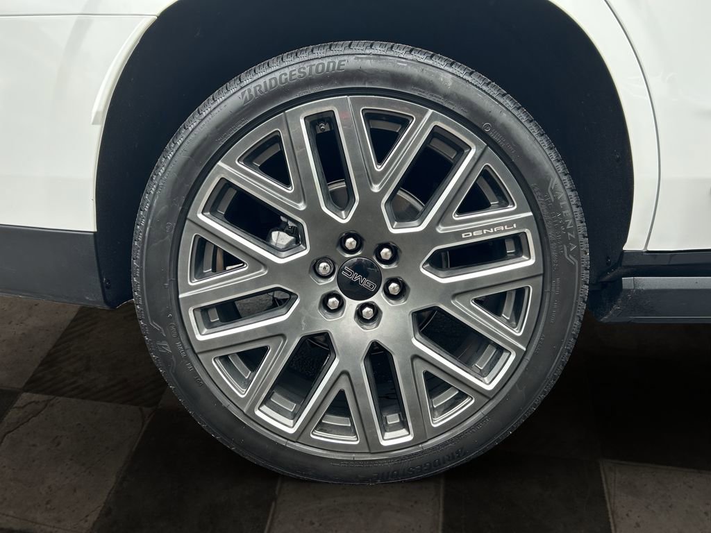 Used 2026 GMC Yukon Denali Ultimate AWD/4WD image 12