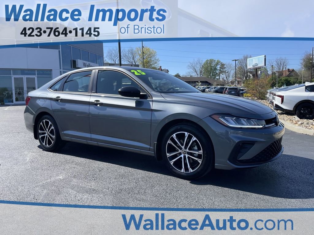 Used 2025 Volkswagen Jetta Sport image 1