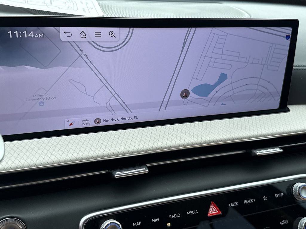 Used 2025 Genesis GV80 3.5T Prestige image 22