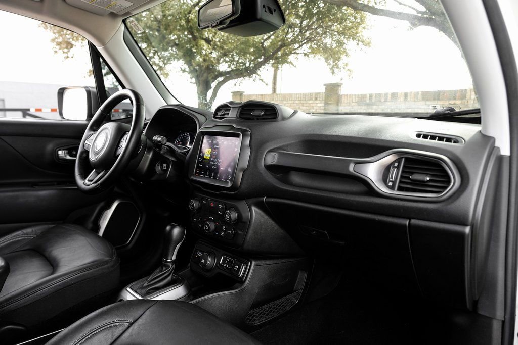Used 2021 Jeep Renegade Limited image 23