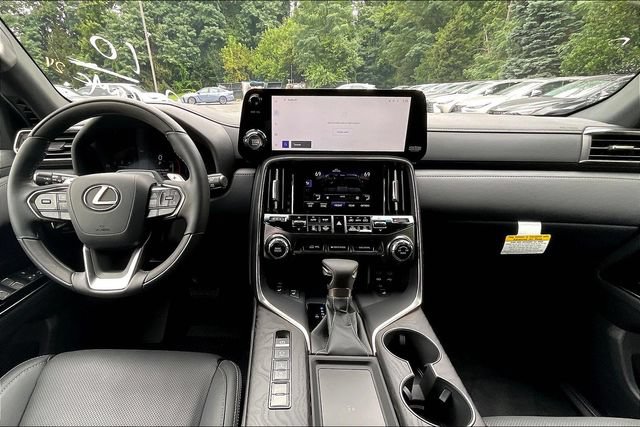 New 2026 Lexus LX 600 4WD w/ Accessory Package (2T) image 5