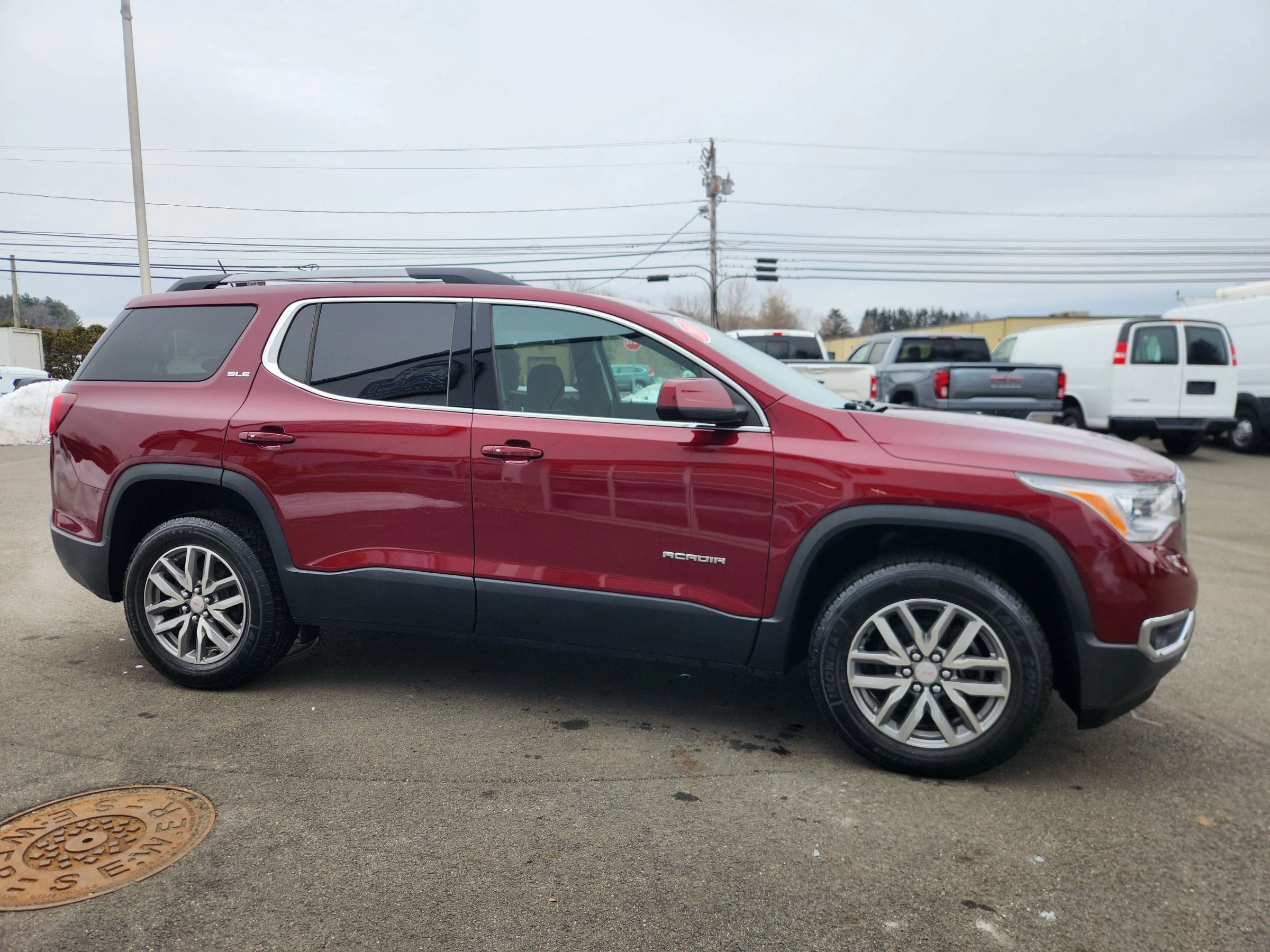 Used 2017 GMC Acadia SLE image 20