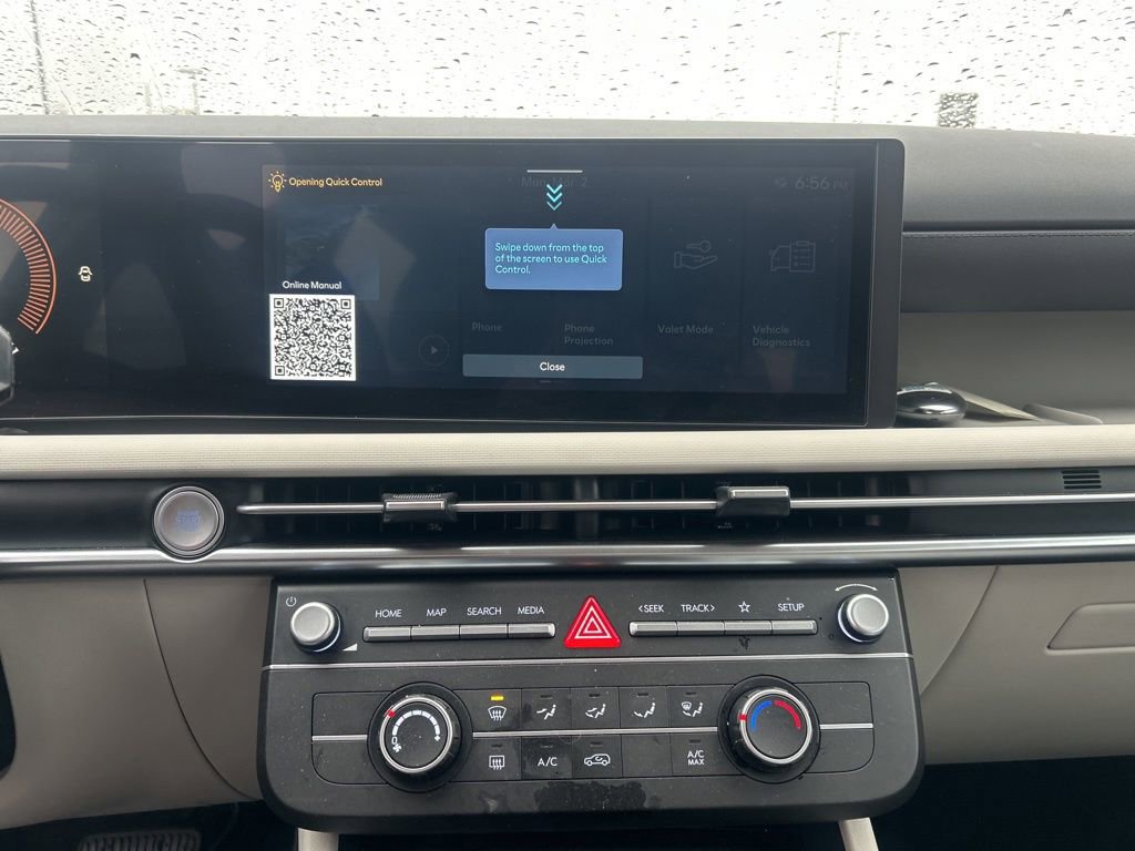 Used 2025 Hyundai Tucson SE image 17