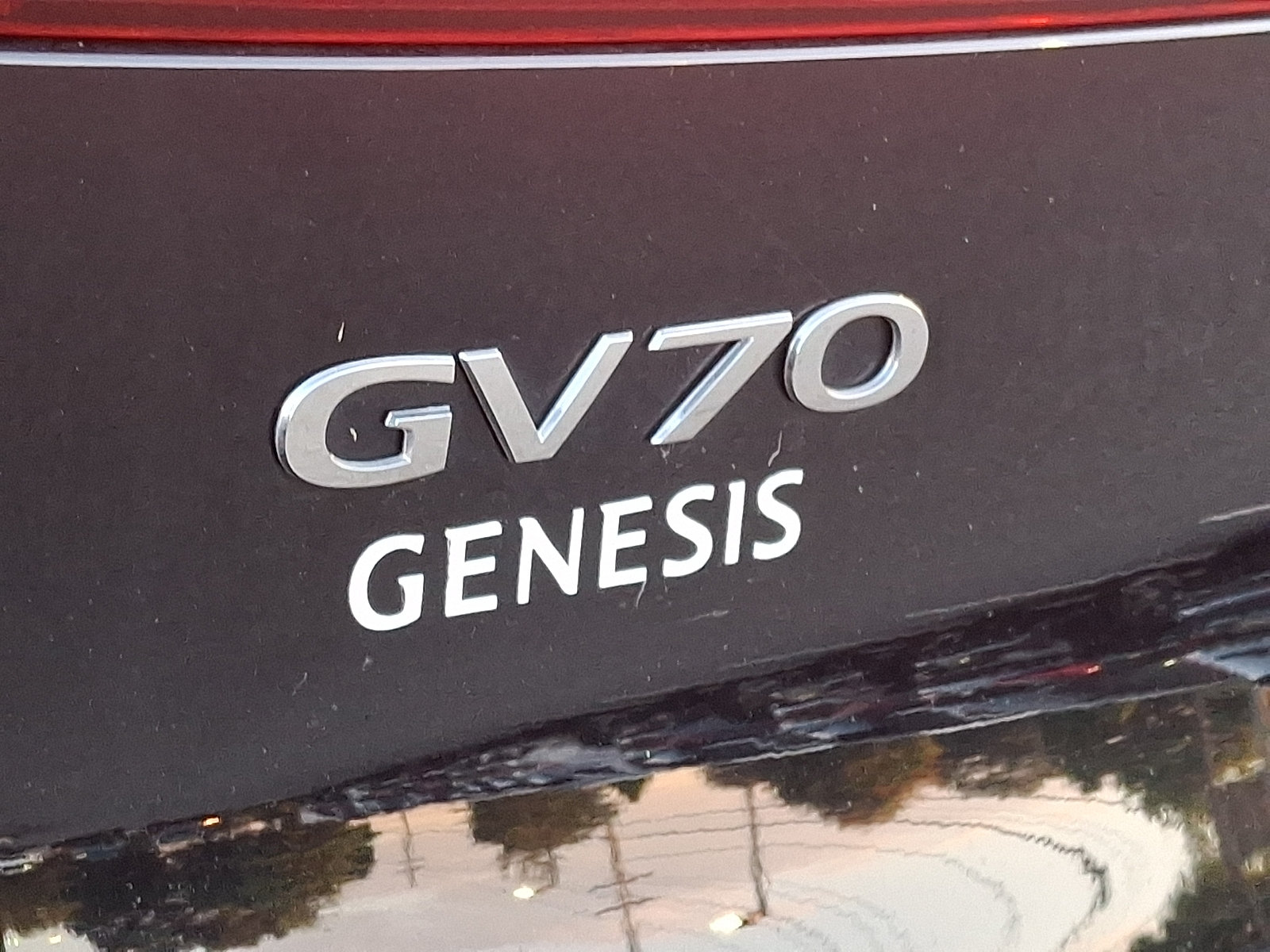 Used 2024 Genesis GV70 3.5T Sport w/ Sport Prestige Package AWD/4WD image 30