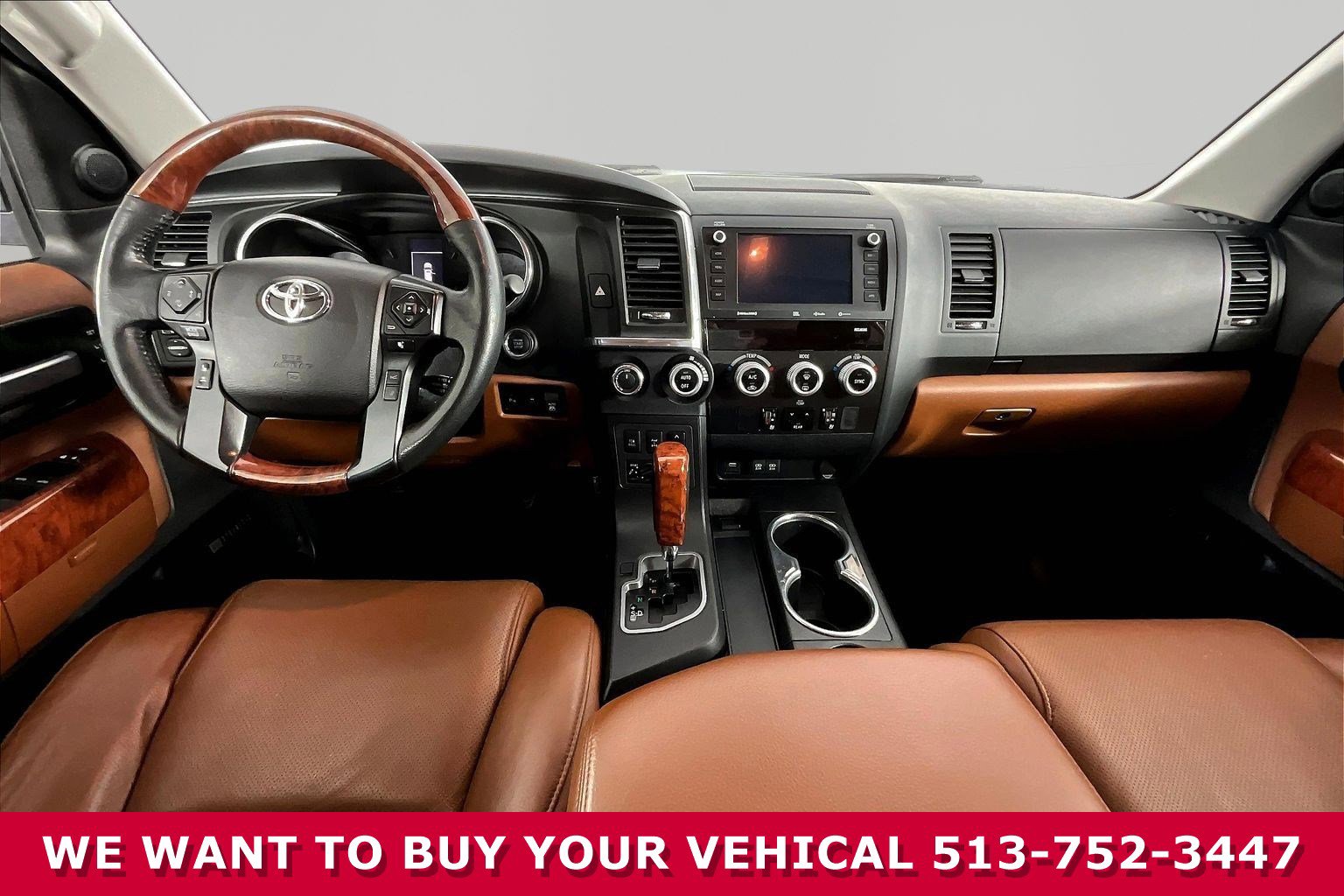 Used 2020 Toyota Sequoia Platinum w/ Preferred Accessory Package AWD/4WD image 7
